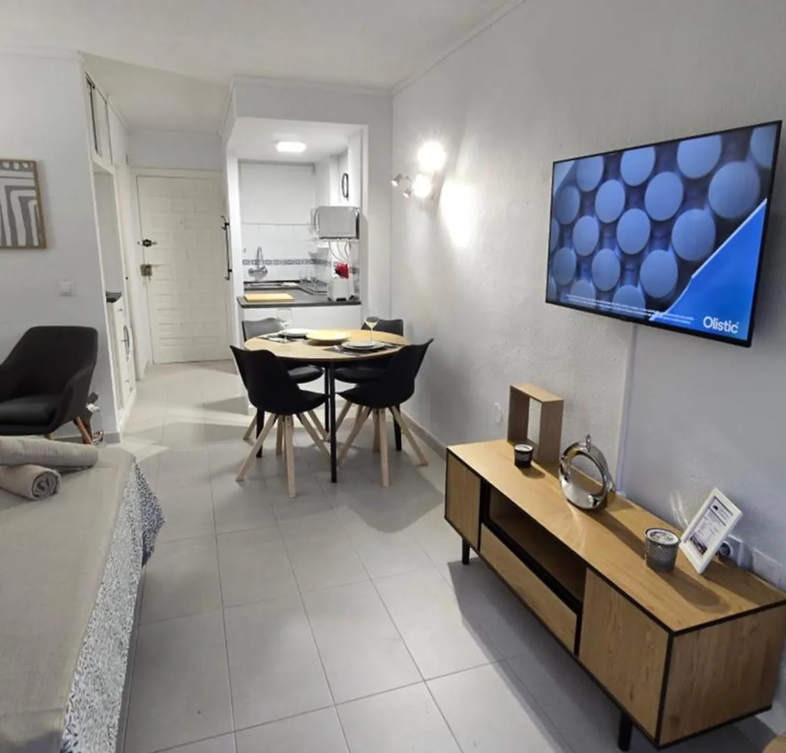 Apartment Benalmadena Minerva 401 Estudio Con Gran Piscina Y Parque Acuatico Spain